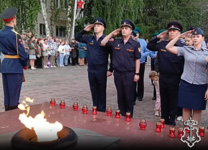 Представители Росгвардии в Зауралье поддержали Всероссийскую патриотическую акцию «Свеча памяти» 