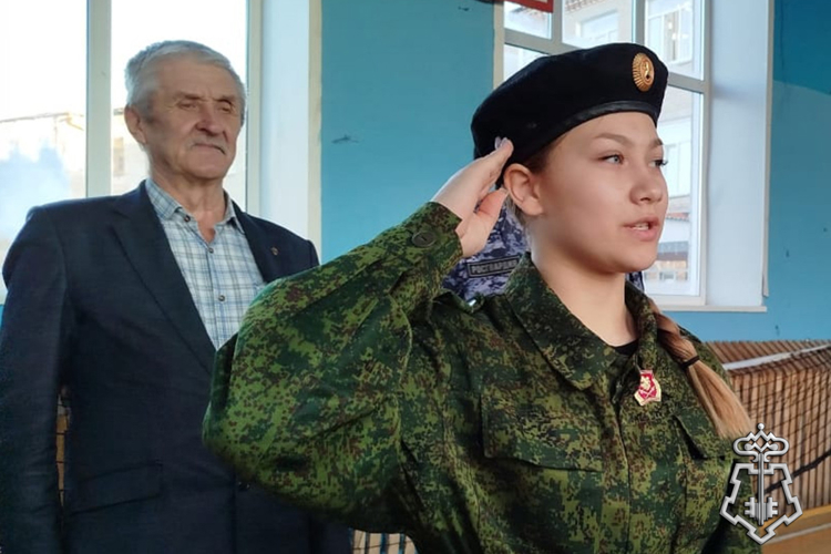 Патриотические мероприятия проводят росгвардейцы для юных жителей Зауралья