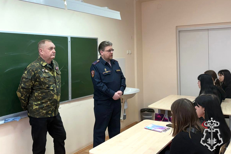 В Зауралье росгвардейцы почтили память воинов-интернационалистов