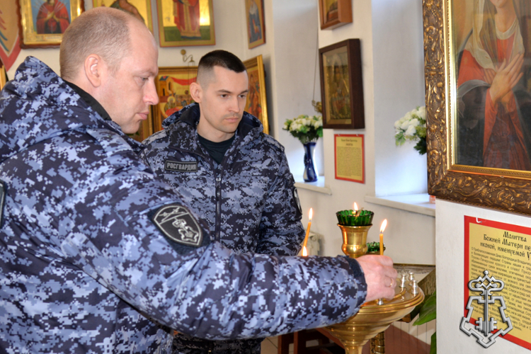 В курганском храме состоялось богослужение, посвященное Дню войск национальной гвардии