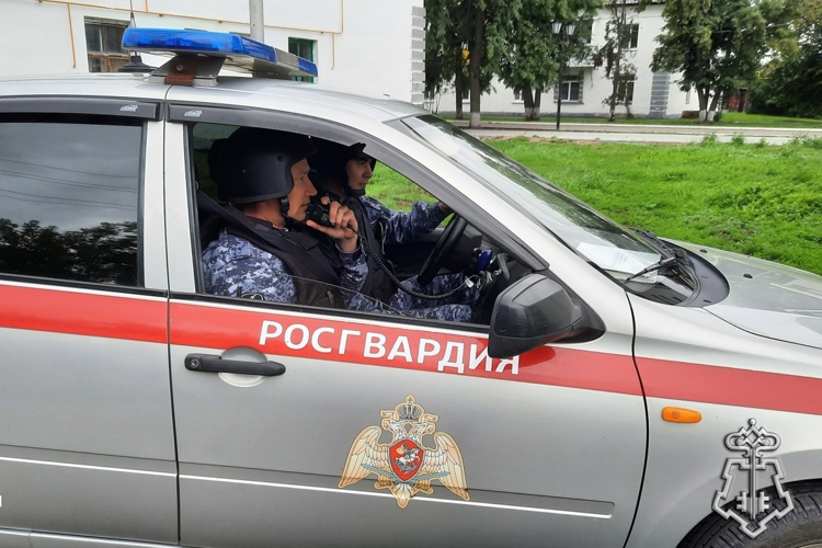 В Зауралье росгвардейцы пресекли более 120 правонарушений за неделю