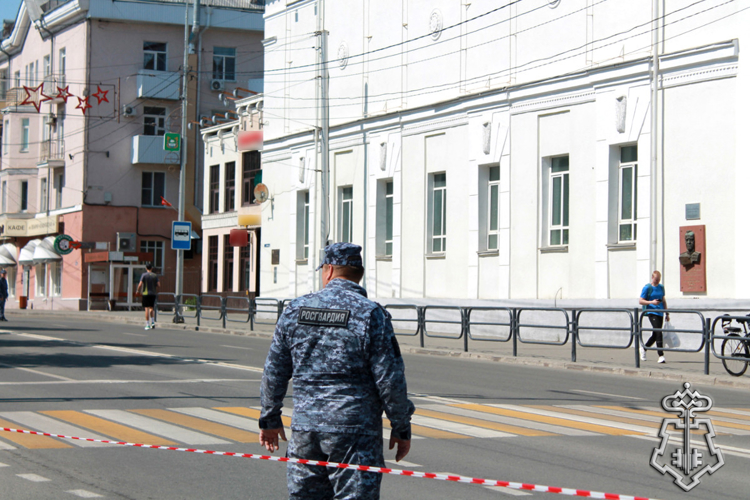 Сотрудники Росгвардии обеспечили правопорядок на массовом забеге в Кургане