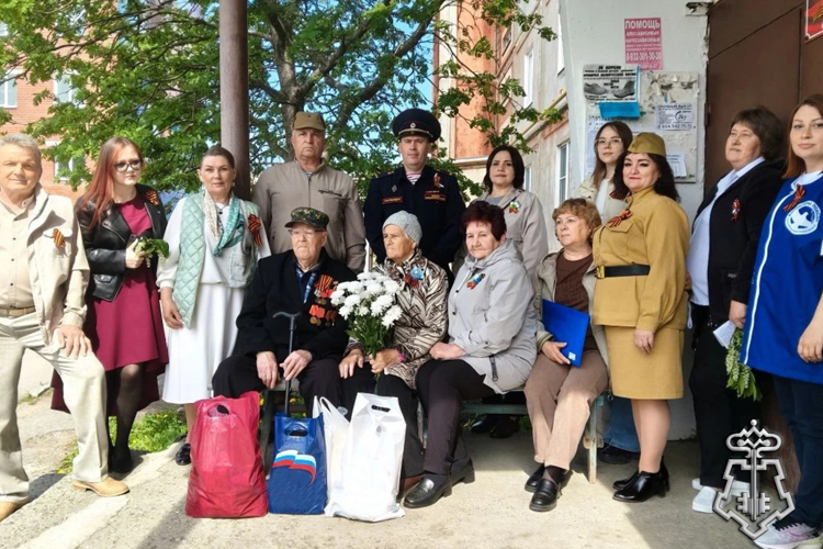 Ветерана Великой Отечественной войны чествовали росгвардейцы в Зауралье