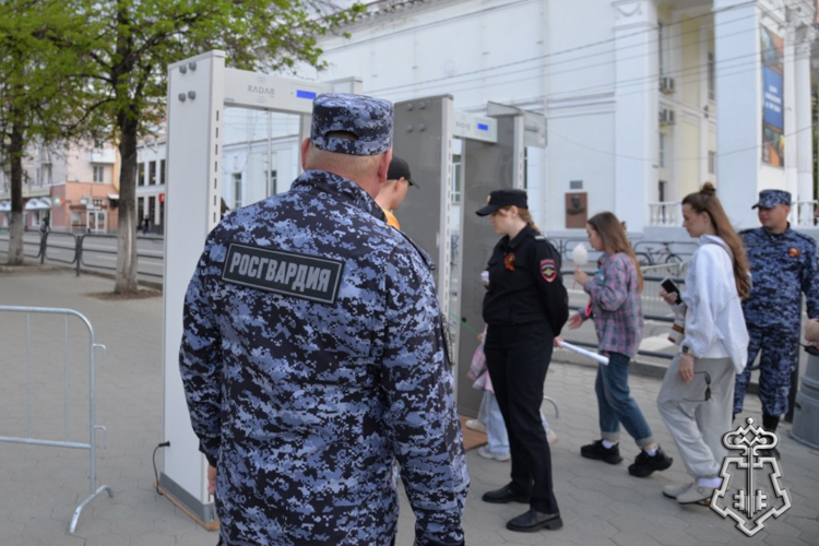 Росгвардия обеспечила безопасность празднования Дня Победы в Зауралье (видео)
