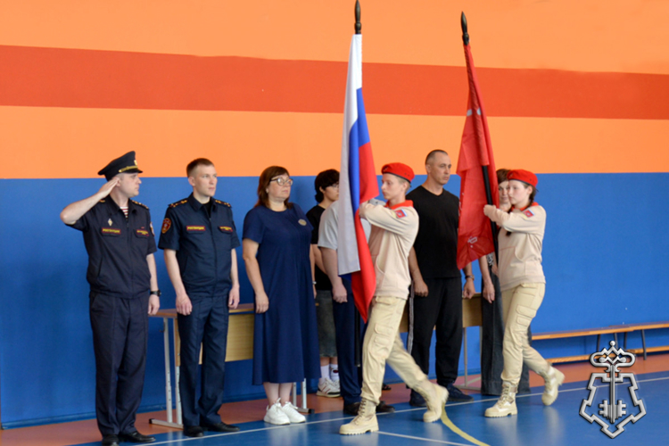 Росгвардия помогла организовать военно-спортивную игру для юнармейцев и кадетов Курганской области