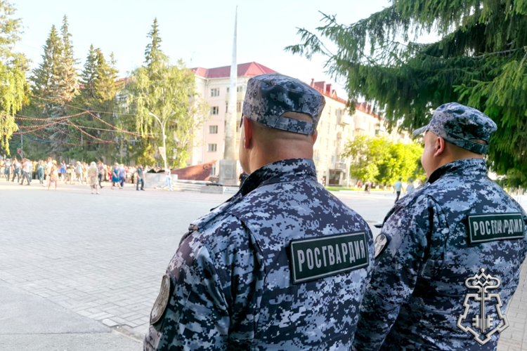 Росгвардейцы обеспечили правопорядок на памятных, культурных и спортивных мероприятиях в Зауралье