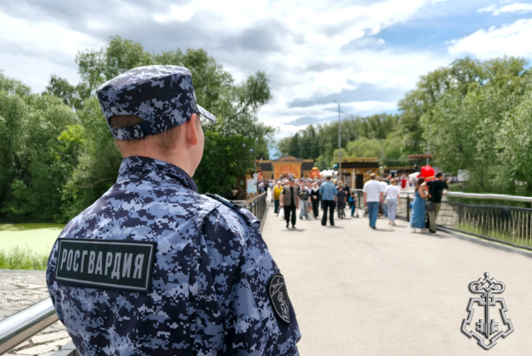 Правопорядок на региональных фестивалях в Зауралье обеспечили росгвардейцы