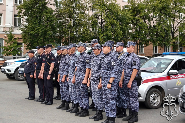 Акцию памяти Героя России Магомеда Нурбагандова провели сотрудники Росгвардии и МВД в Кургане (видео)