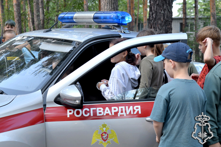 Более трехсот зауральских ребят стали участниками акции «Каникулы с Росгвардией»