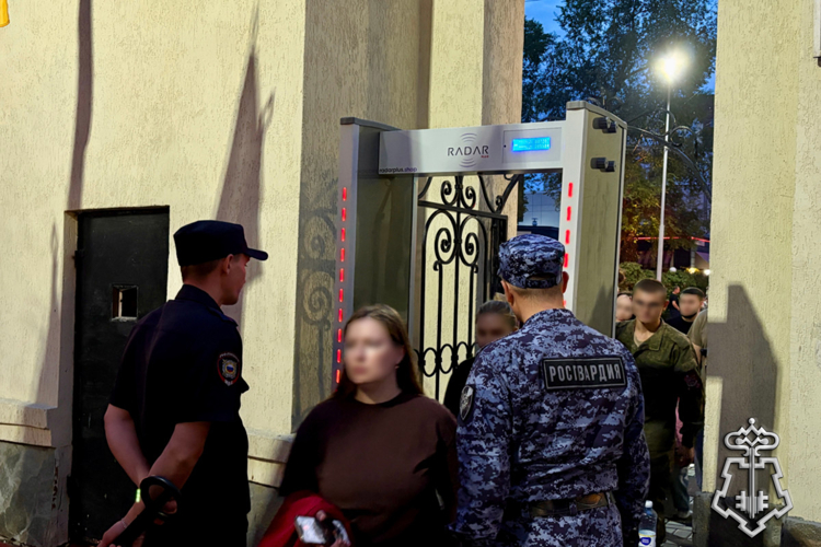 Росгвардия обеспечила безопасность праздничных мероприятий в Курганской области