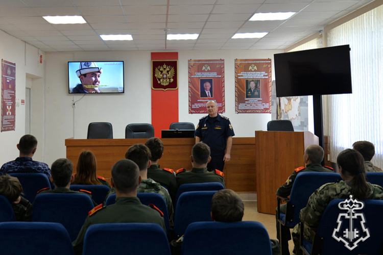 День открытых дверей для школьников Зауралья прошел в региональном управлении Росгвардии